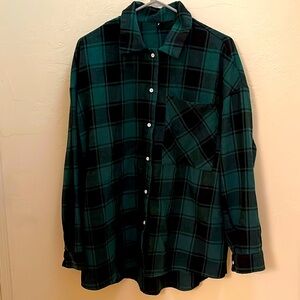 SHEIN Women’s green and blue plaid LS shirt size XL